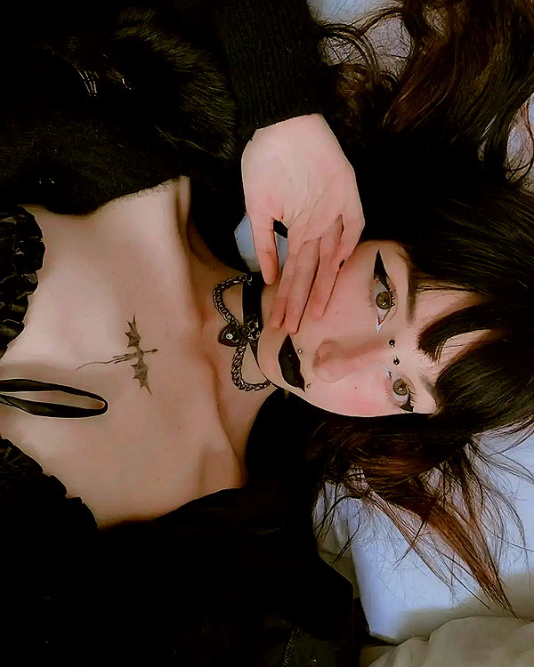 nyx_o_o_ instagram image archive image