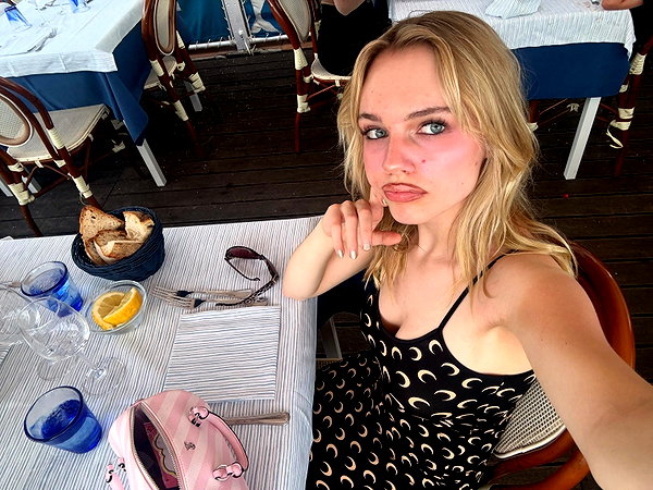 leni.bahr instagram image archive image