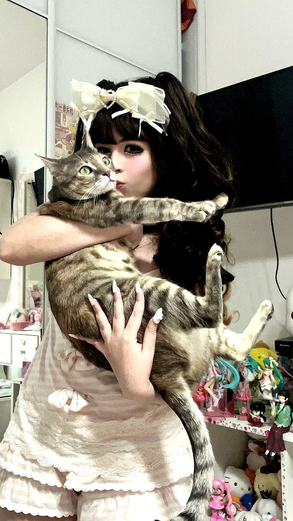 Archived image from @notchicore on Instagram