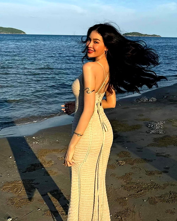 lyhythuedoxinh instagram image archive image