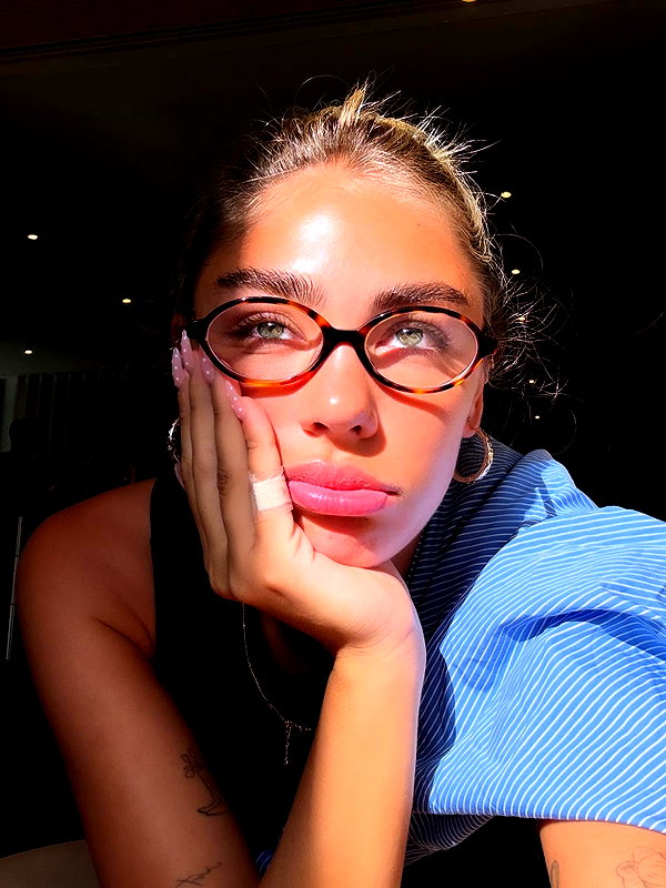 maya.keyy instagram image archive image