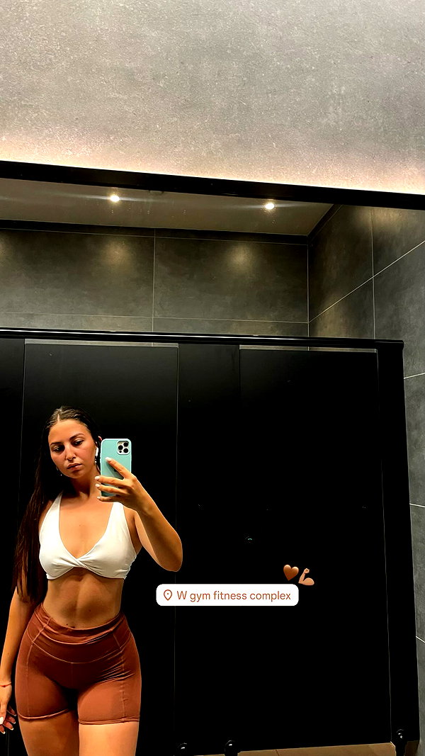 viki_dominev instagram image archive image