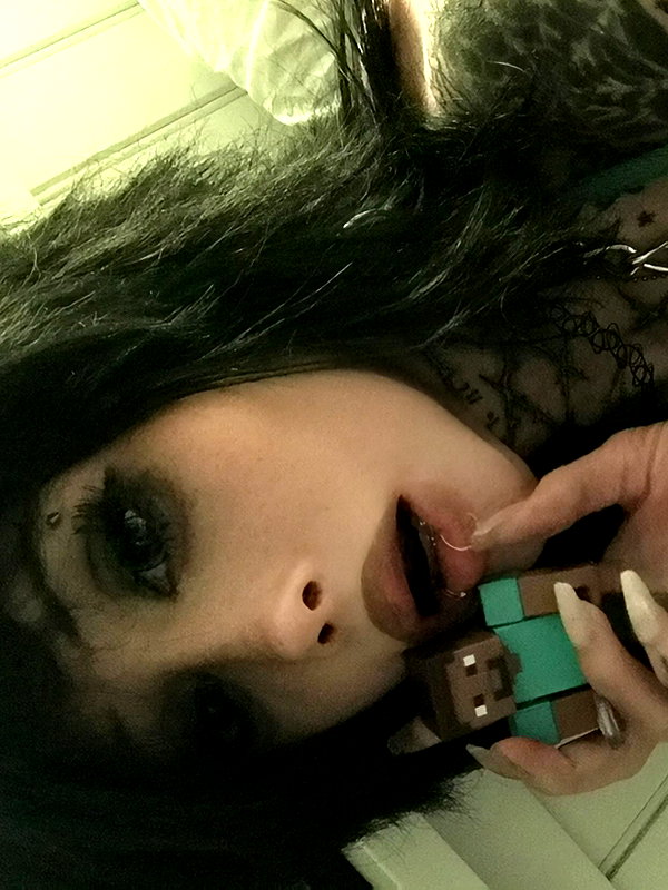 zommmbri instagram image archive image