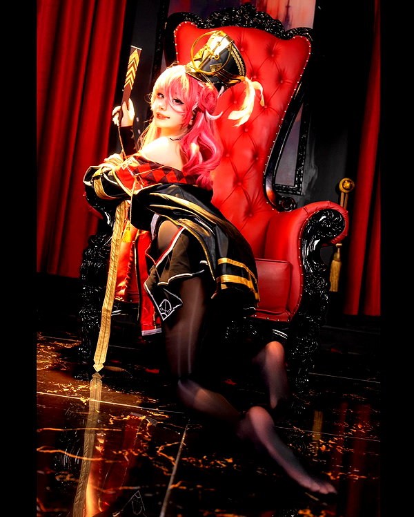 xier_cos instagram image archive image