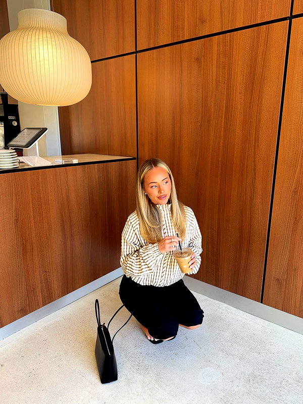 allieauton instagram image archive image