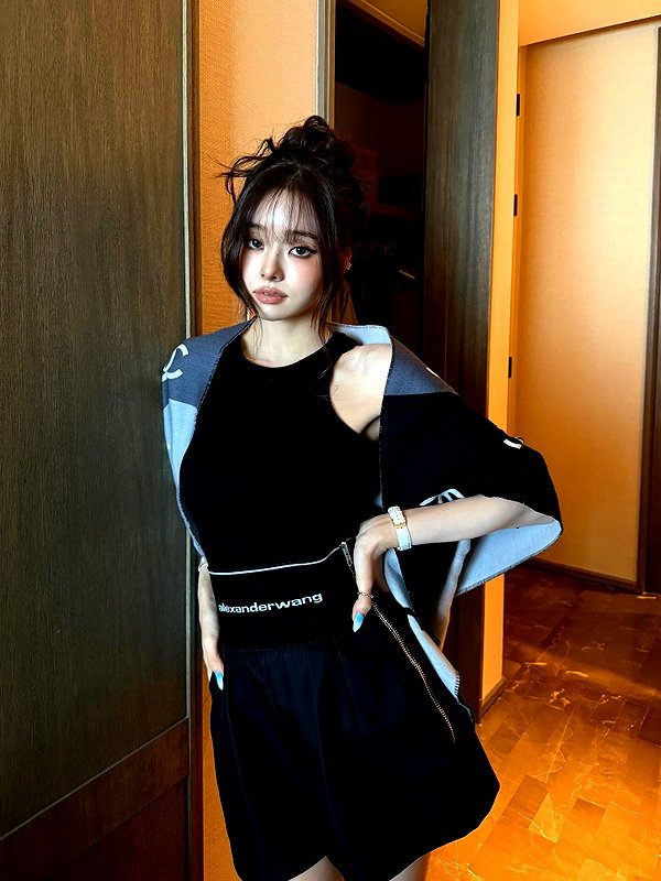 dear.zia instagram image archive image
