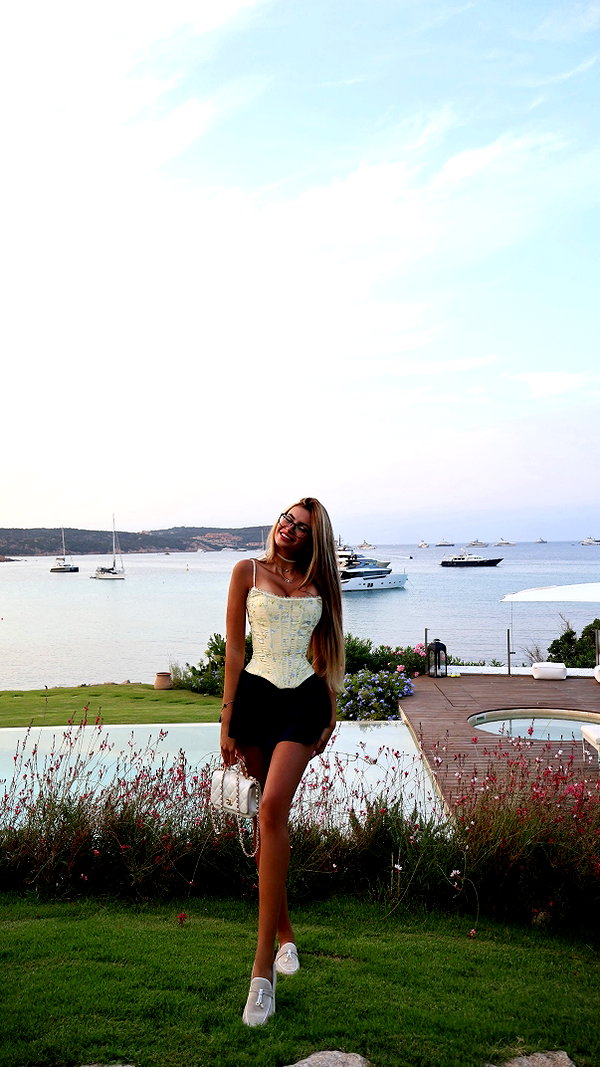 yuli.cohenn instagram image archive image