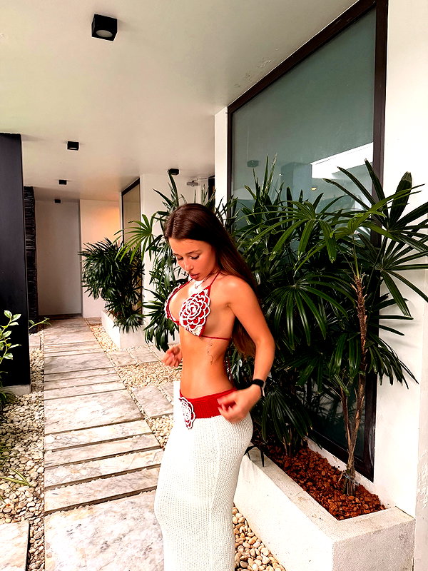 enikeeva_aliya instagram image archive image