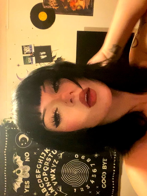 scarlett_ichor instagram image archive image