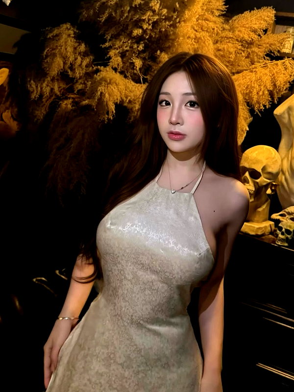 lyhythuedoxinh instagram image archive image