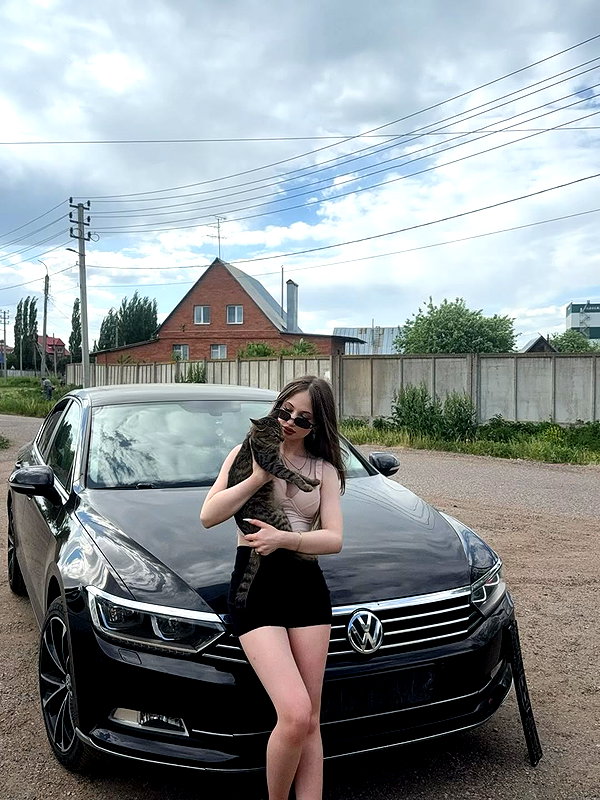 liisonnya instagram image archive image