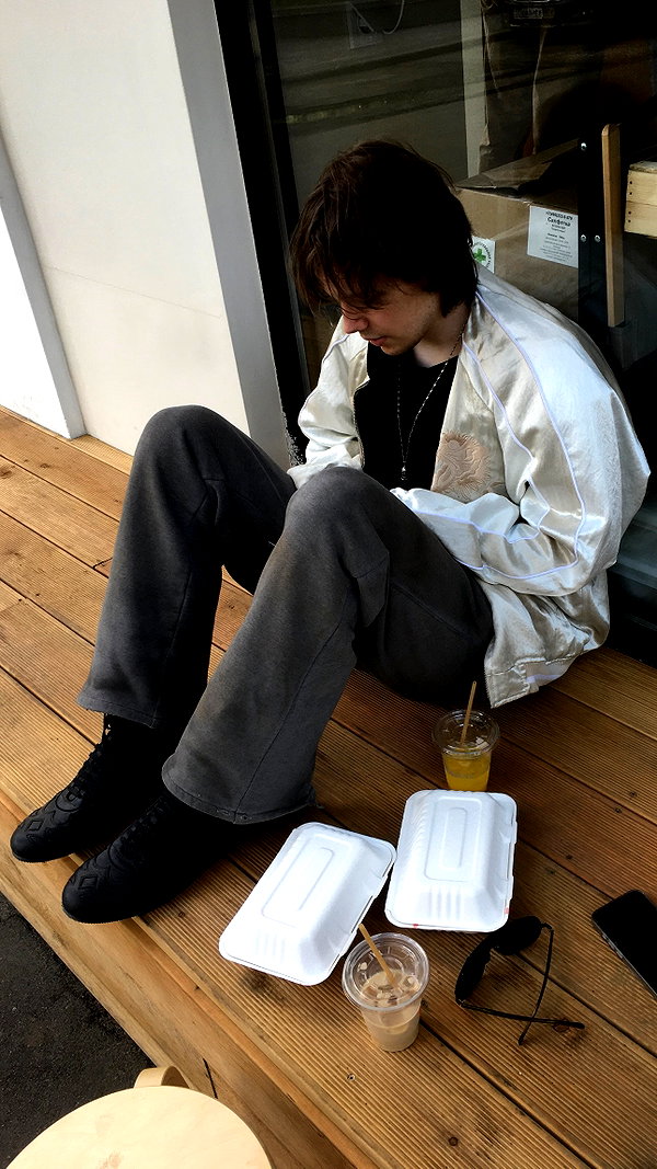 vvelum_ archive image