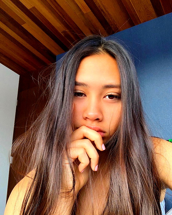 cait.knight instagram image archive image