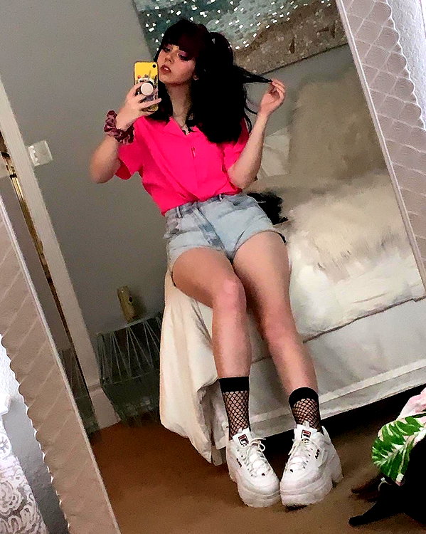 yeahimcaroline instagram image archive image