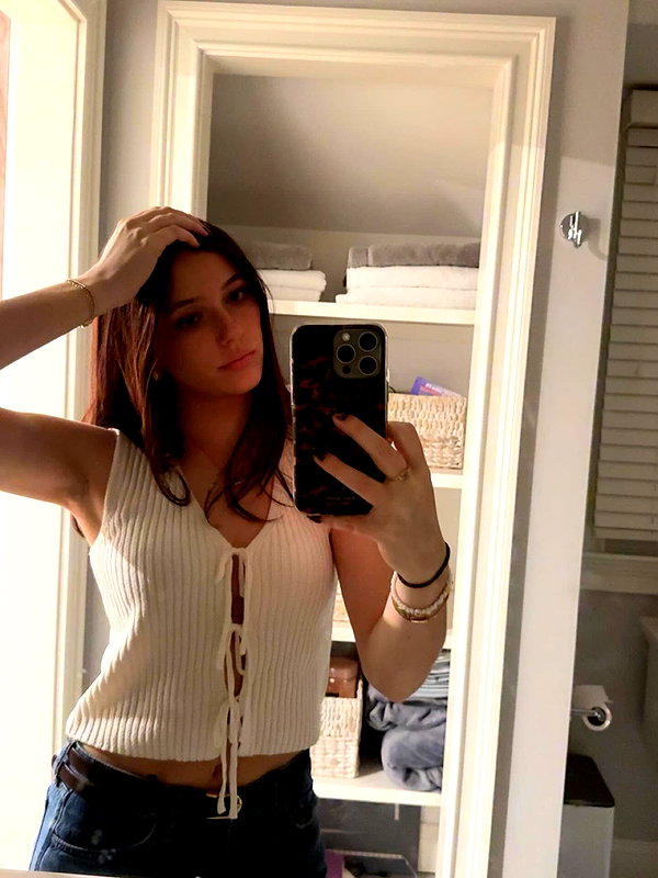Archived image from @peytonnprezioso on Instagram
