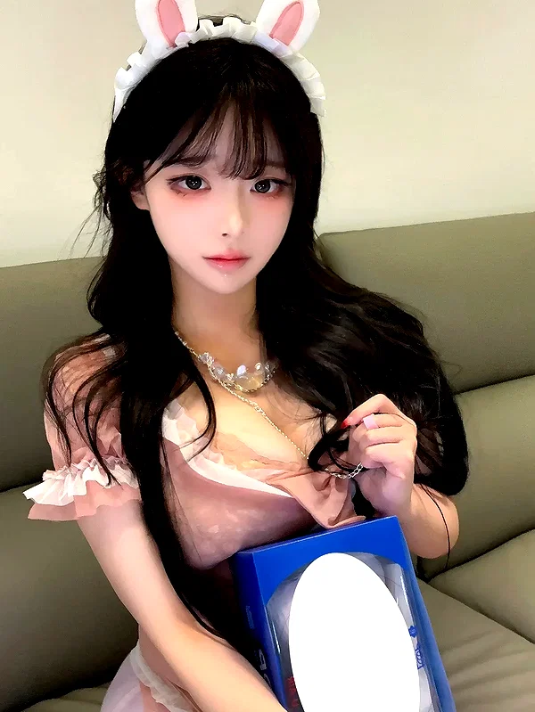 yingyinng_ instagram image archive image