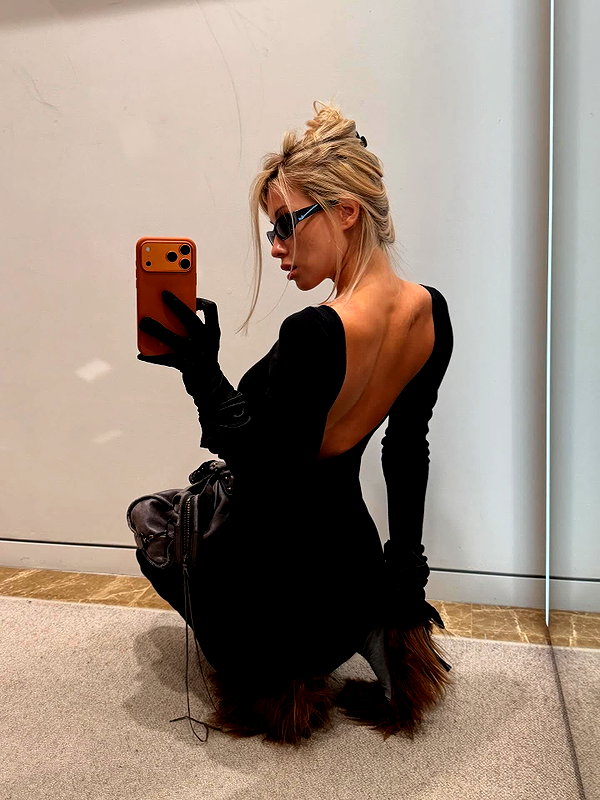 kkwwwv instagram image archive image