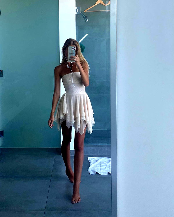 elizabethcampbelljones instagram image archive image