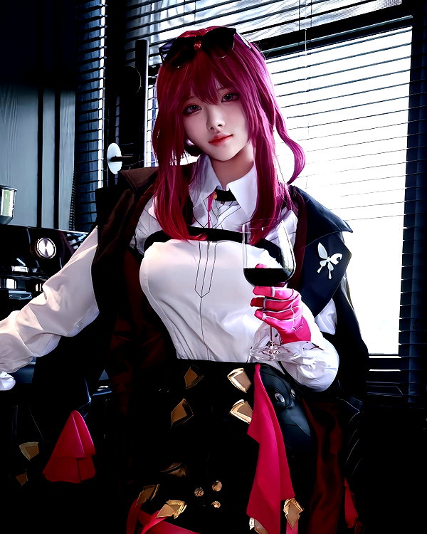gallery_cosplayer instagram image archive image