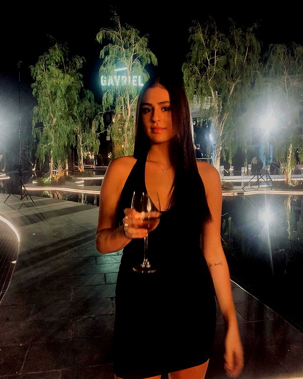 koralsarosi_ instagram image archive image