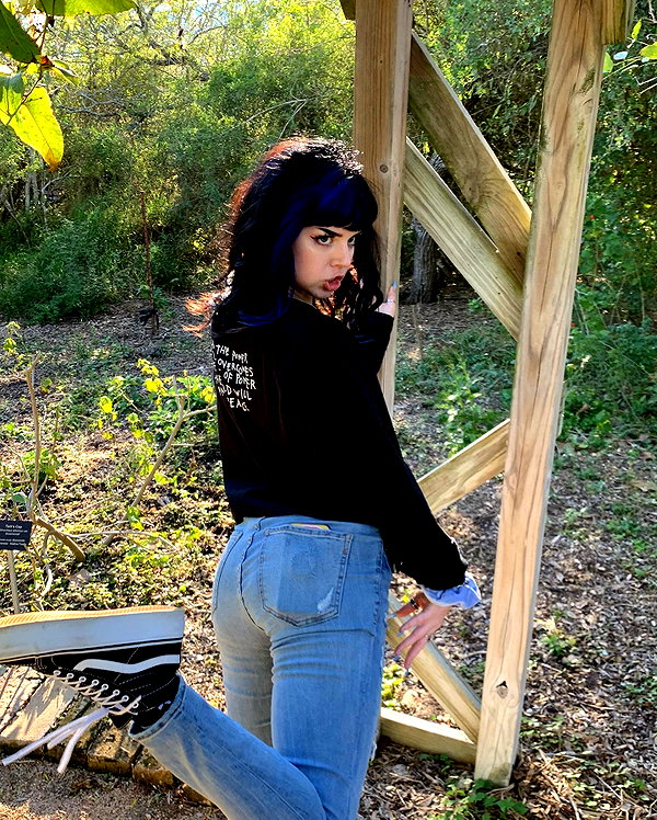 yeahimcaroline instagram image archive image