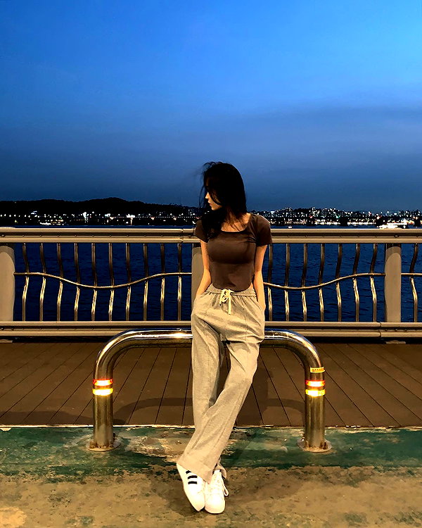 daxbin instagram image archive image