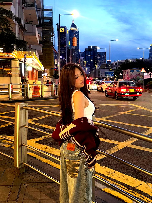 joycee.e instagram image archive image