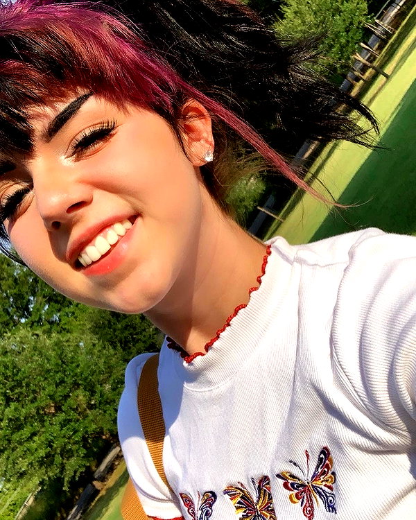 yeahimcaroline instagram image archive image