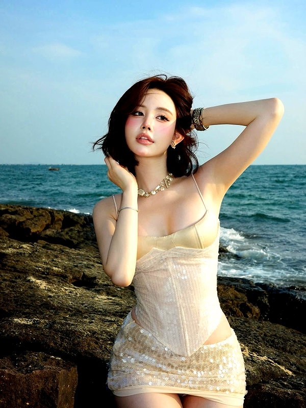 lyhythuedoxinh instagram image archive image