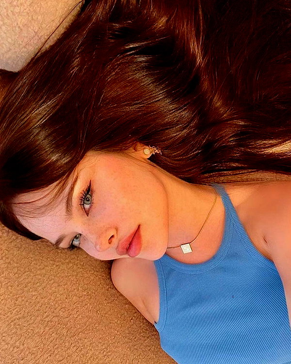 baddiesessence instagram image archive image
