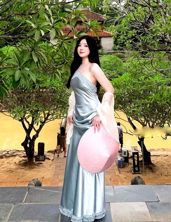 lyhythuedoxinh instagram image archive image