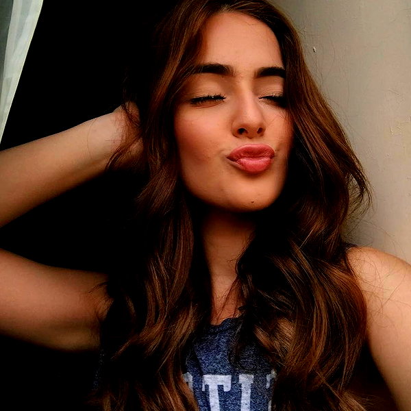 nicollefigueroaa instagram image archive image