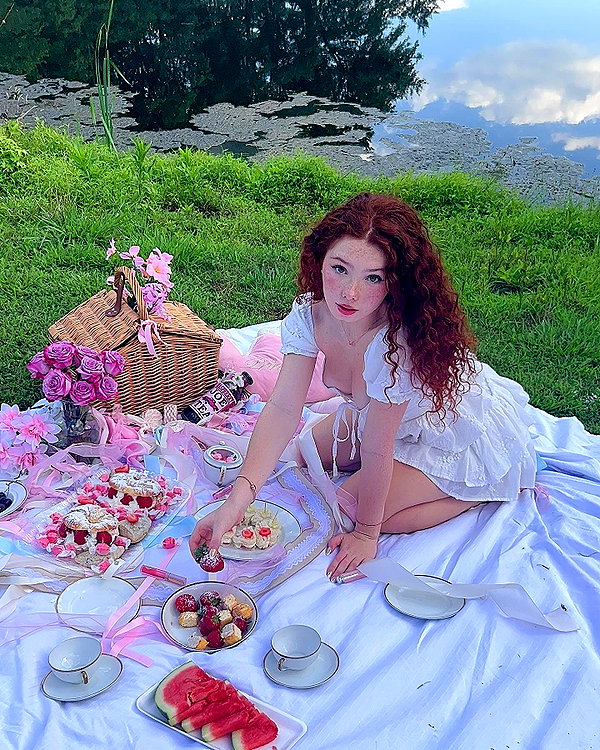 livia._.paige instagram image archive image