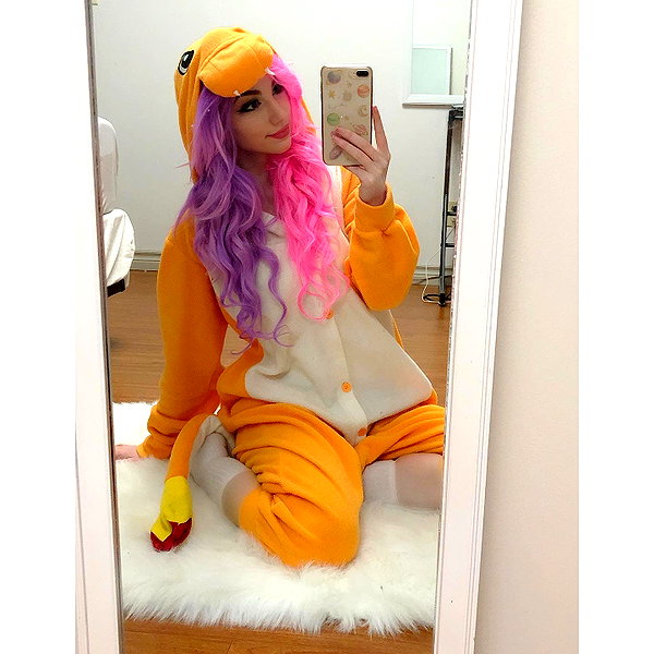 danielle.mercedie instagram image archive image