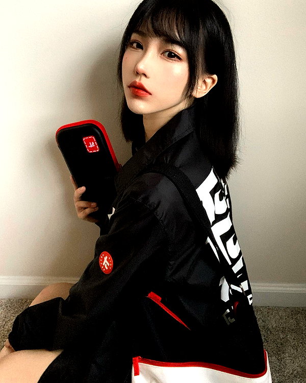 rakukoo instagram image archive image