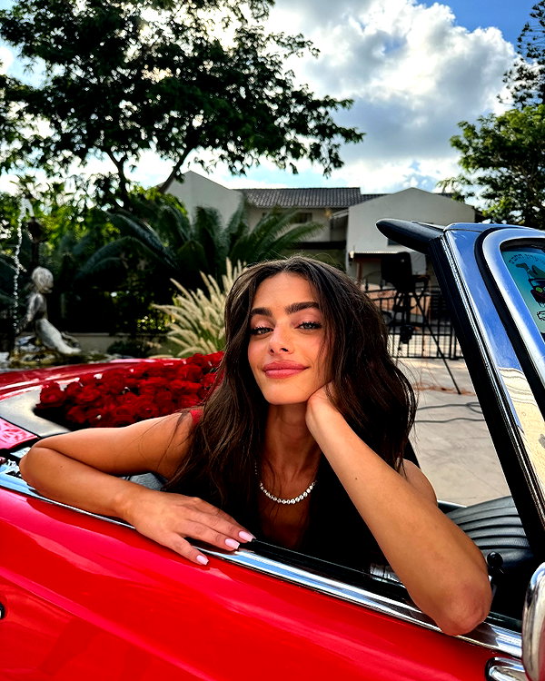 yaelshelbia instagram image archive image