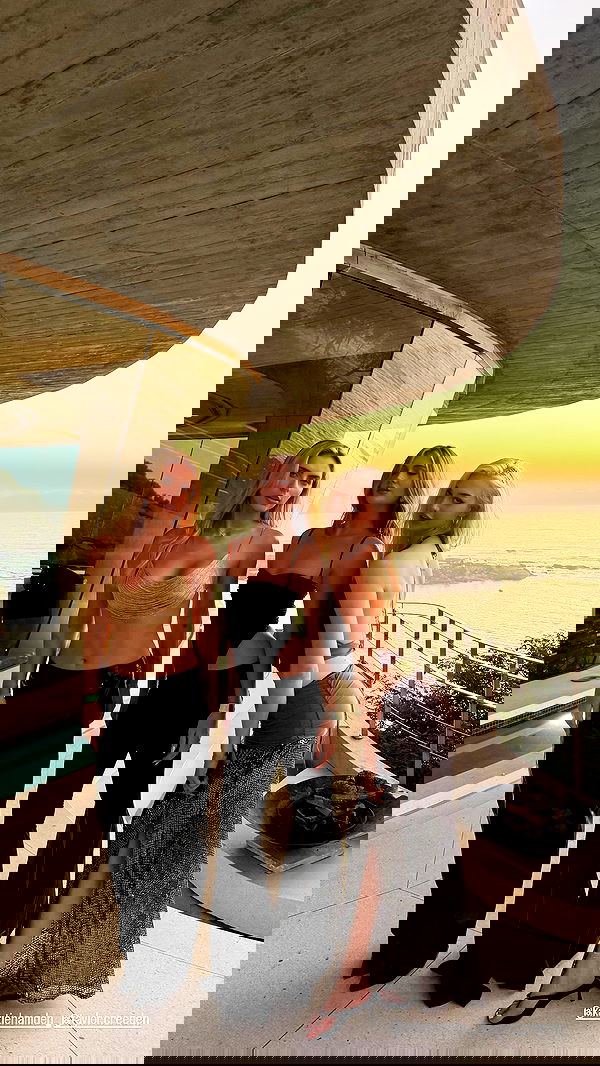 alexandramarianna alexandramarianna archive image