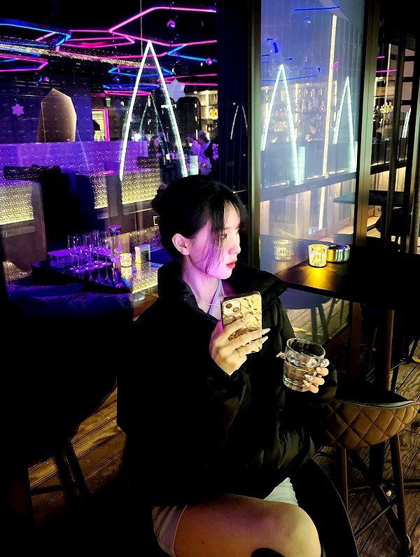 52._.0921 instagram image archive image