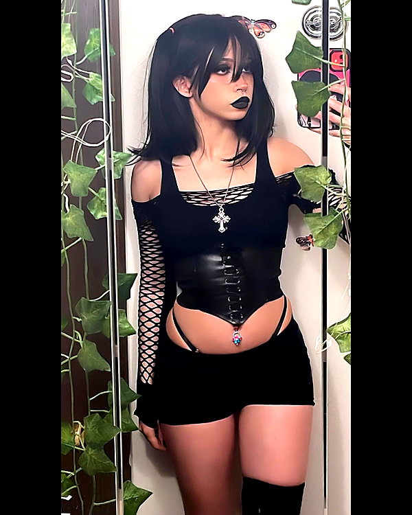 newmakeupgoddess instagram image archive image