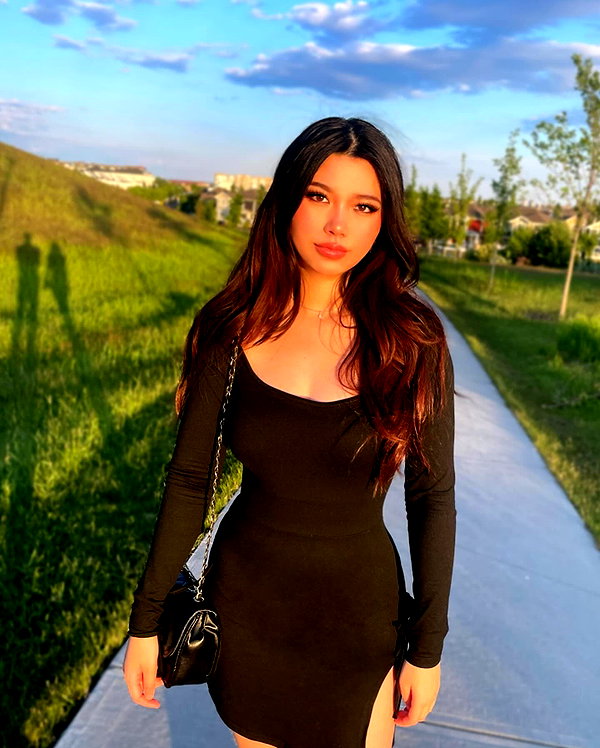 baddiesessence instagram image archive image