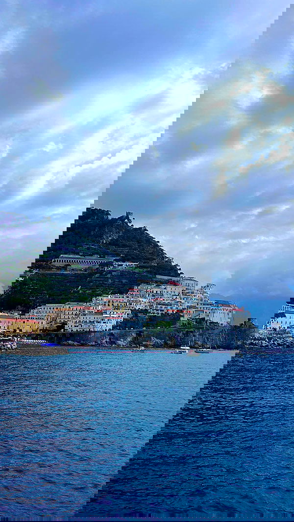 leonanaomii image ~ Altpins