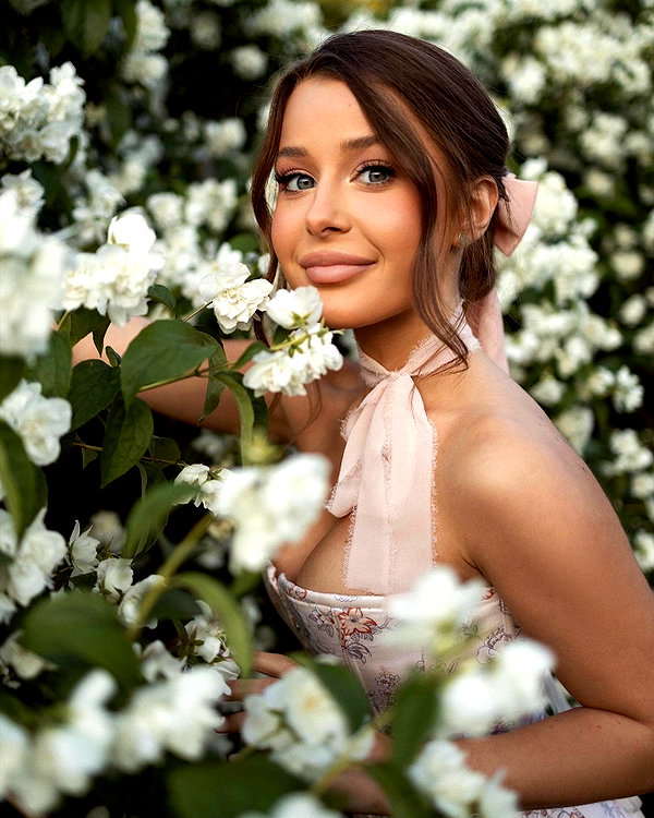 enikeeva_aliya instagram image archive image