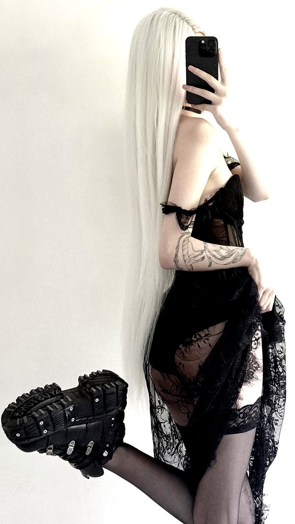 annaemiliaz instagram image archive image