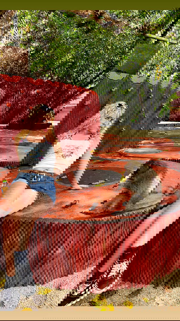 ormosheee ormosheee archive image