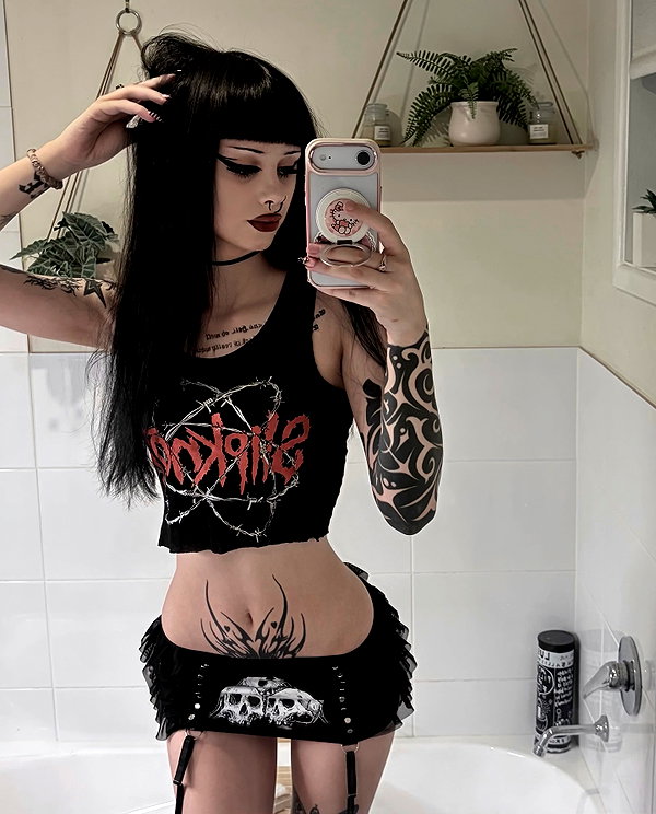 livindeadyaz instagram image archive image