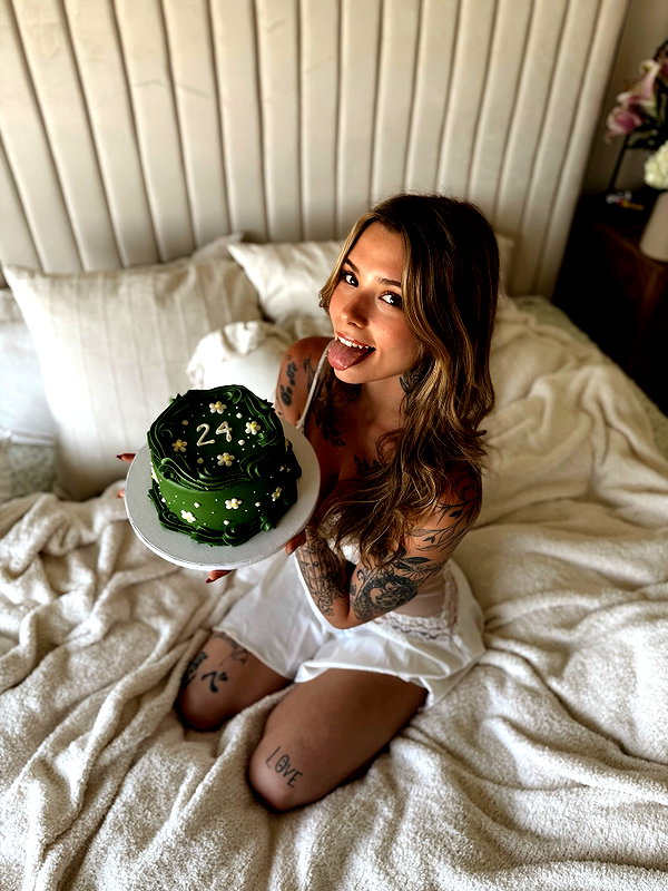 natalieexking instagram image archive image