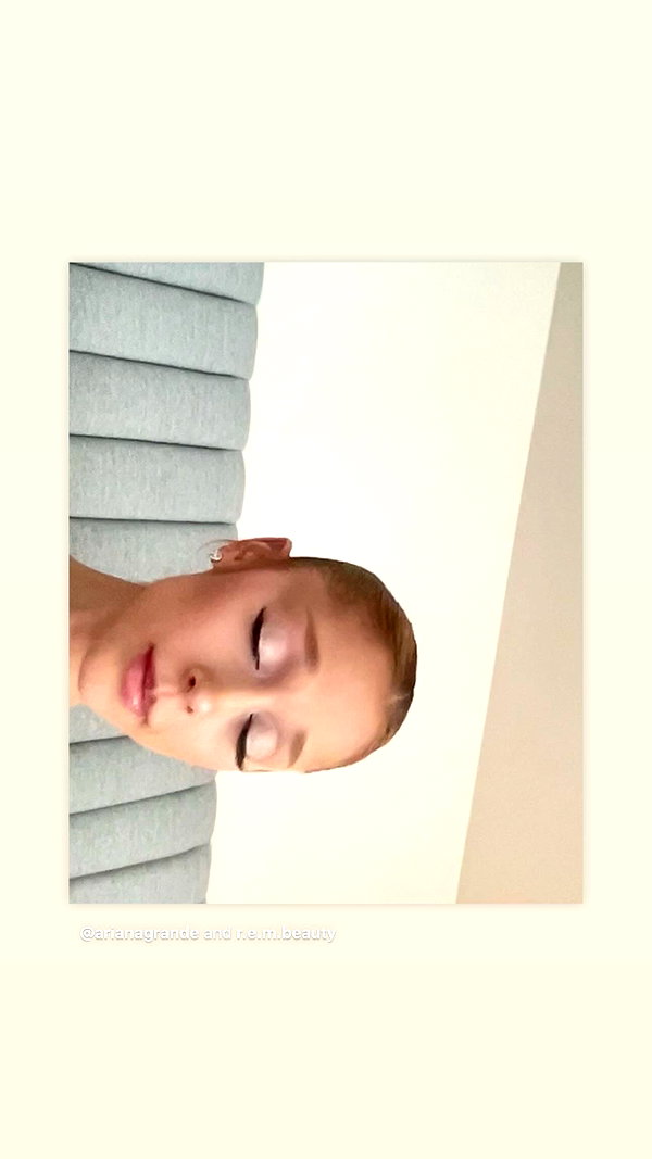arianagrande instagram image archive image