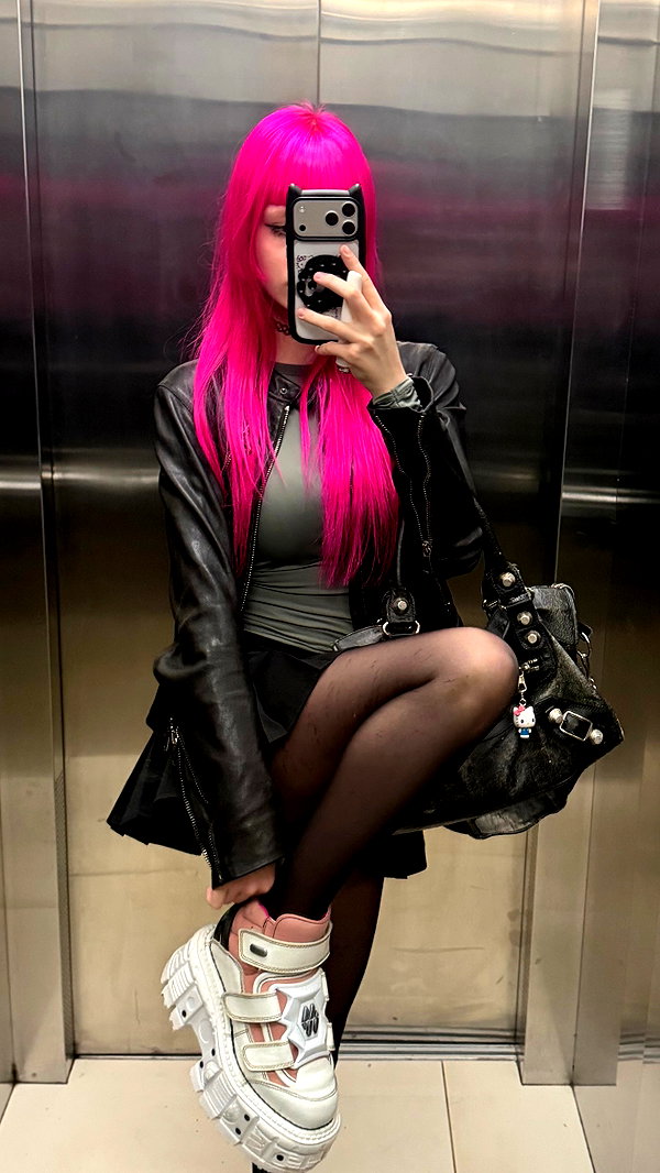miss_baby007 instagram image archive image