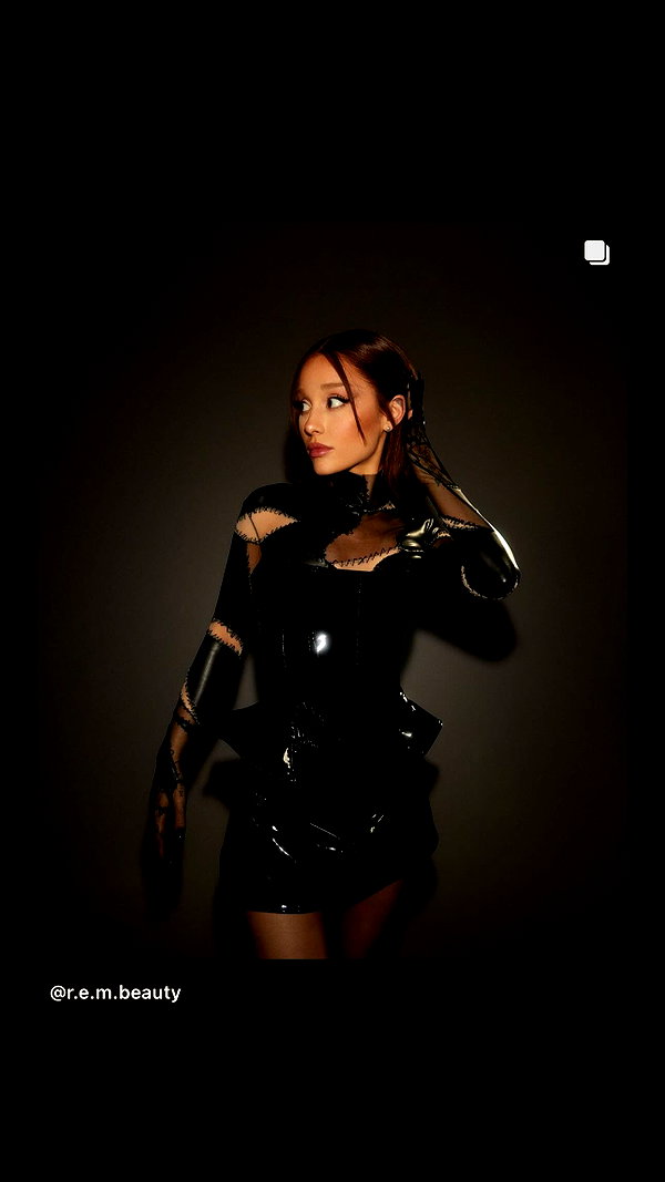 arianagrande instagram image archive image