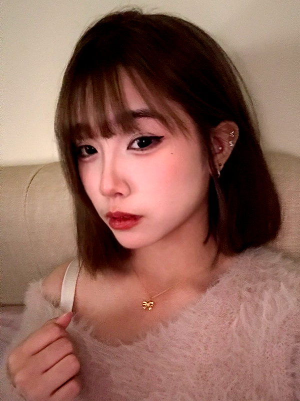 roure.yun instagram image archive image